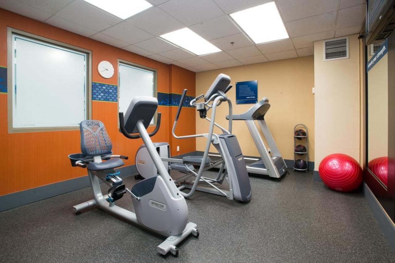 Country Inn & Suites By Radisson, Toronto Mississauga, On Екстериор снимка