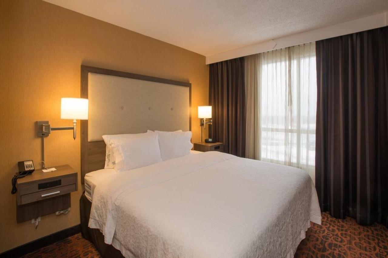 Country Inn & Suites By Radisson, Toronto Mississauga, On Екстериор снимка