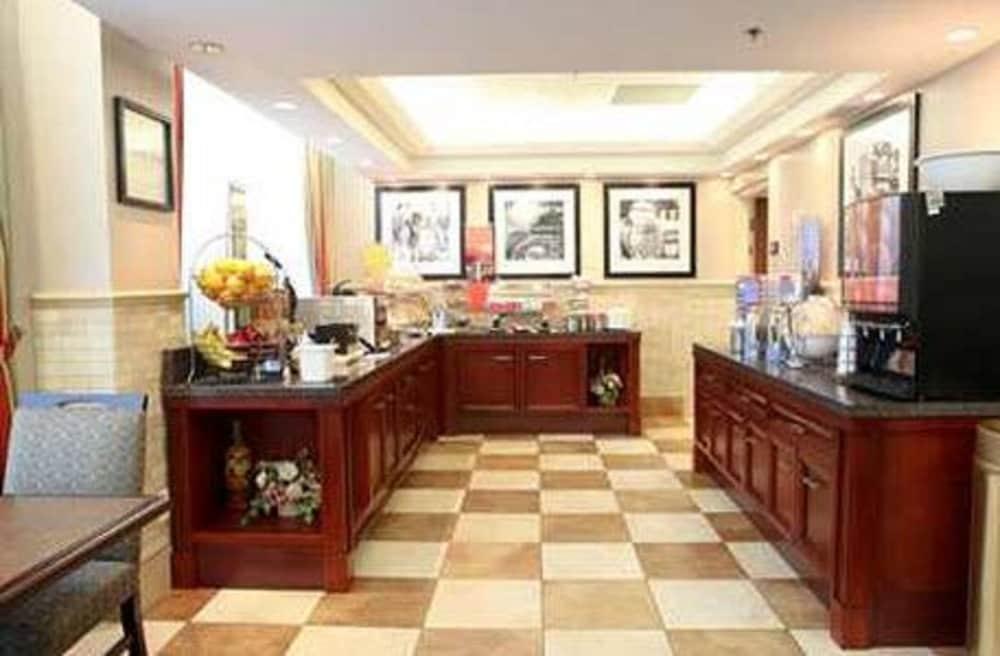 Country Inn & Suites By Radisson, Toronto Mississauga, On Екстериор снимка